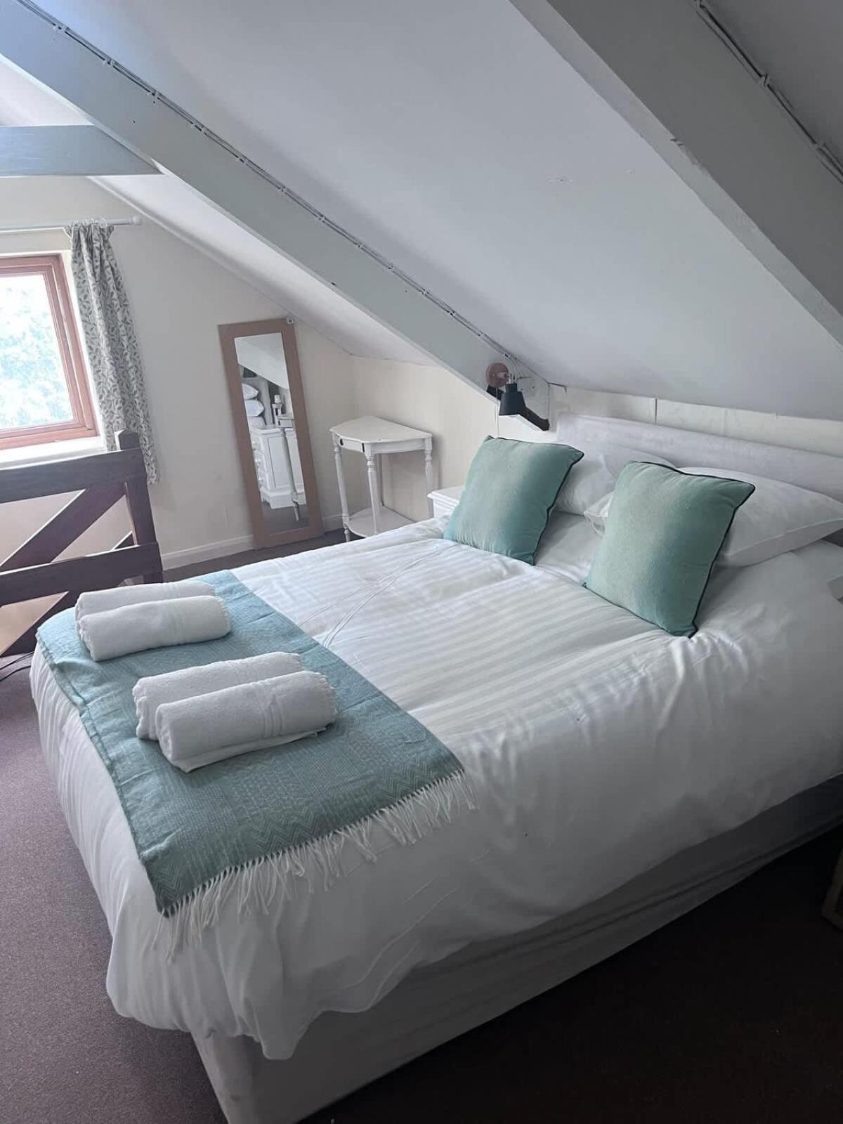 Farmhouse Apartment Saint Ishmaels  Extérieur photo
